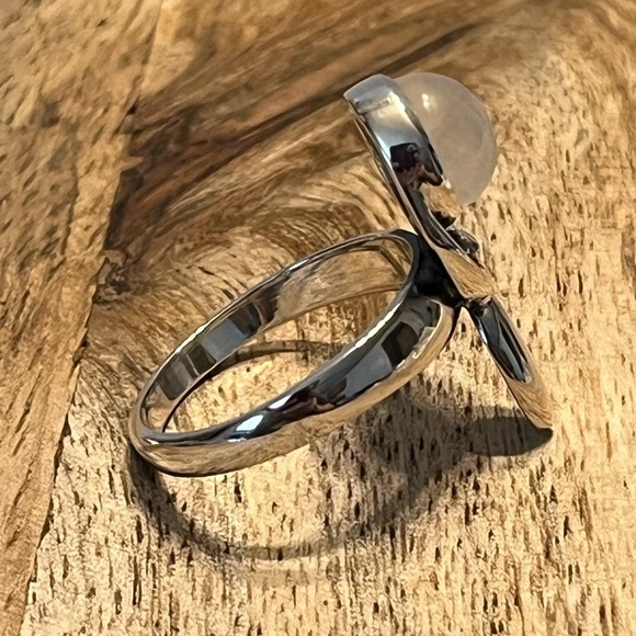 925 STERLING SILVER GODDESS WITH MOONSTONE RING VARIOUS SIZES - Picture 7 of 7